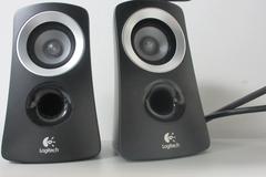 Hewlett Packard HP Z400 Computer Workstation w (2) HP Flat Screen Monitors, Mouse, Keyboard, Unlocked w Microsoft Windows 10, Logitech Speaker System