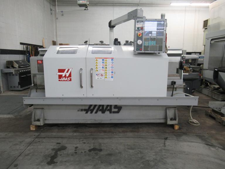 Haas TL-3 CNC Toolroom Lathe with Tailstock, 12" 3-Jaw Chuck, 3.5" Thru Hole, Tailstock, Dorian Toolpost, Coolant System