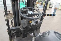 Clark EXC30 5000lb Capacity Electric Fork Lift with Side Shift and Fork Positioner