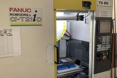 Fanuc Robodrill T21iD CNC Vertical Machining Center with Automatic Pallet Changer and Robotic Load/Unload