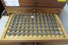 Meyer 4 Drawer Gauge Pin Cabinet With + Gauge Pins. Models M-5,M-6,M-7 from .751-1.00 Missing a few Pins