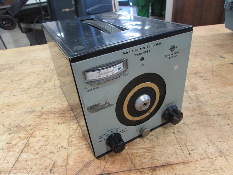Bruel & Kjaer Type 4291 Accelerometer Calibrator