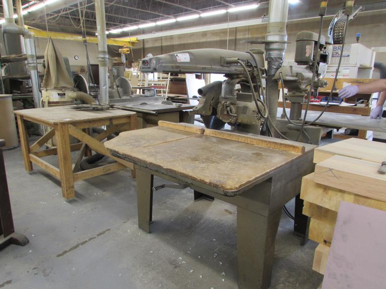 DeWalt 16" Radial Arm Saw