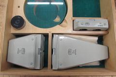 Fowler Stereo Microscope with Multiple Objective Lenses and Eyepieces