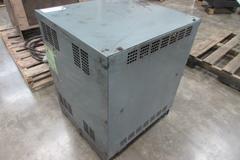 Hobart 865H3-18 36-Volt Battery Charger