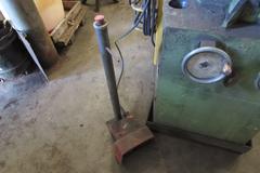 Heller 303 PH Angle Roll With Dies, Control Pedestal With Foot Switch, Hydraulic Roll Adjustment