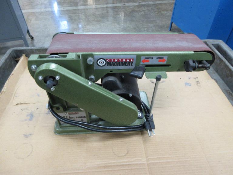 Central Machinery 4" x 36" Belt Sander, 120V