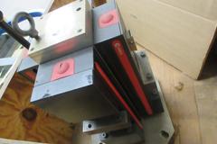 Chick 6" Double Lock Vises Mounted on 400mm Pallet with 4 Sided Tombstone