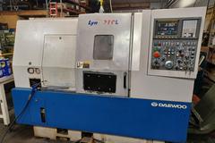 Daewoo Lynx 210C CNC Turning Center with Fanuc Control, Tailstock and Chip Conveyor