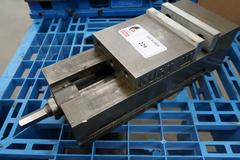 Kurt II 6" Machine Vise with Aluminum Jaws