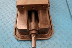 Kurt D60 6" Machine Vise with Steel Jaws