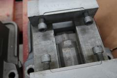 Kurt D60 6" Machine Vise with Handle