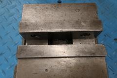 Kurt D60 6" Machine Vise with Steel Jaws