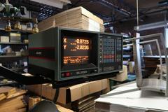 Bridgeport 2J Vertical Milling Machine, Variable Speed, with Acu-Rite Millvision 2-Axis DRO