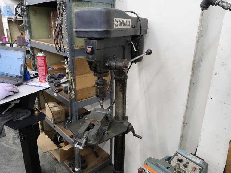 DeWalt 16-1/2" Drill Press with Tapping Head and Vise