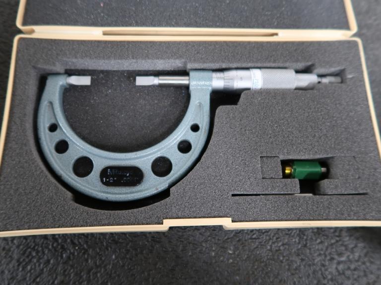 Mitutoyo 1-2" .0001" Blade Micrometer with Standard adn Plastic Case