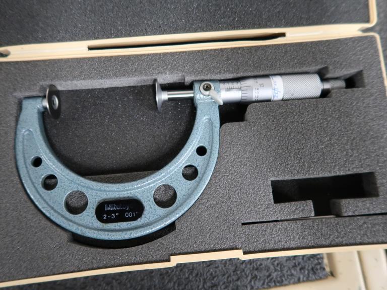 Mitutoyo 2-3" .001" Disc Micrometer with Plastic Case