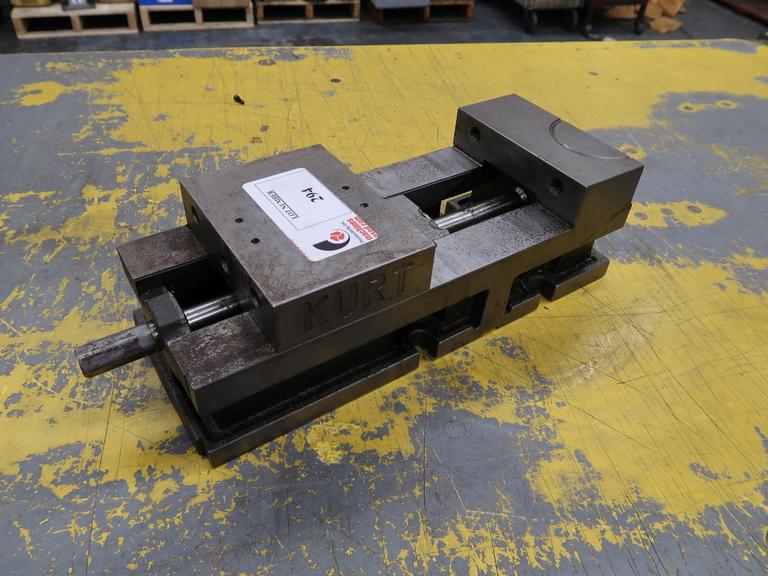 Kurt 3600V 6" Machine Vise