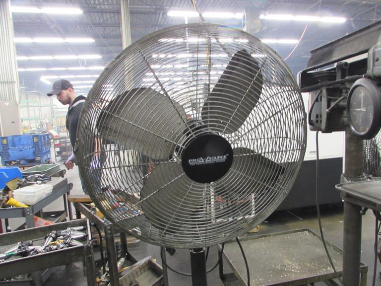 Pro-Source 26" Shop Fan with Stand 115 Volt, Singel Phase