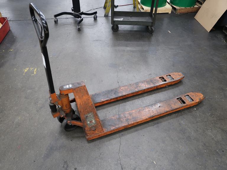 Manual Pallet Jack, 5500lb Capacity