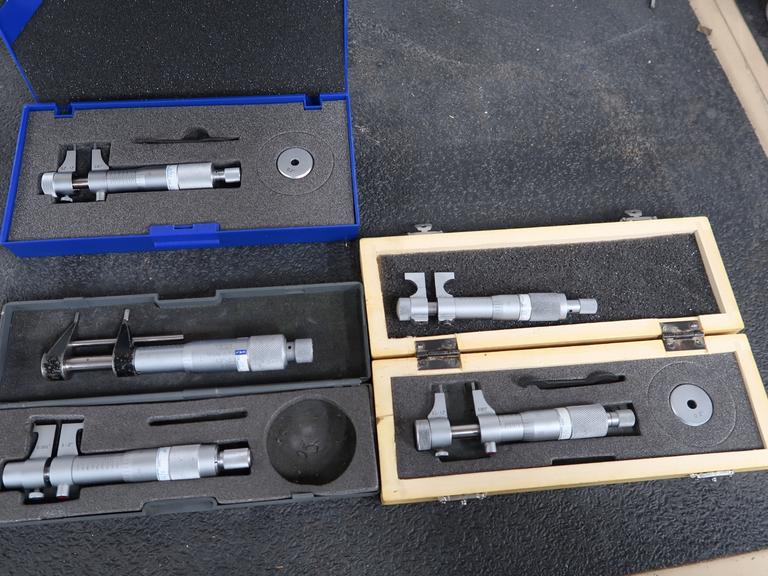 Inside Micrometers: (5) Including (2) .2 to 1.2" Range, (2) 1-2",  and (1) 1.2 to 2.2"