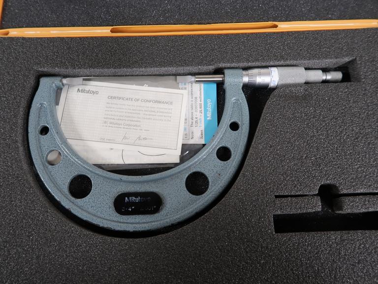 Mitutoyo 3-4" .0001" Blade Micrometer with Plastic Case