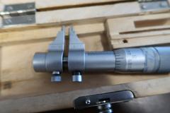 Assorted Micrometers: (1) Internal .2" to 1", (1) Internal .2" to 1.2', (1) Internal 1-2", (1) Mitutoyo 0-4" Depth Mic