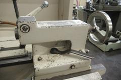 Leblond Makino 15" x 32" Regal Servo Shift Engine Lathe with Acu-Rite II DRO, Aloris Tool Post, 8" 3 Jaw Chuck, Work Light