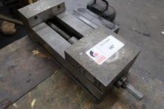 Kurt II 6" Machine Vise, Vertical / Horizontal Mount