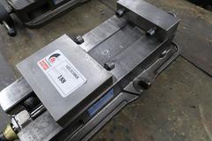 Kurt D675 6" Machine Vise