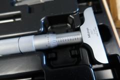 Assorted Micrometers: (1) Internal .2" to 1", (1) Internal .2" to 1.2', (1) Internal 1-2", (1) Mitutoyo 0-4" Depth Mic