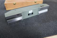 E.D.A. 8" Precision Inspection Block Level, .0005" / 10" Divisions, Wooden Case
