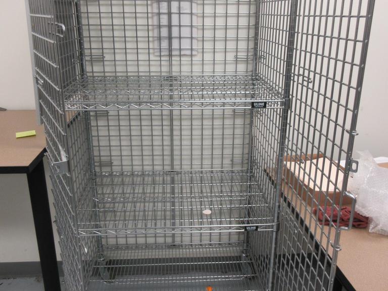 Machines Used Uline Rolling Wire Rack with Security Cage