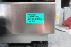 (2) Mettler Toledo Digital Scales