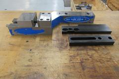 Kurt SideWinder SDW25 2.5" 2nd Op Machine Vise (Mounts to 6" Kurt Machine Vise)
