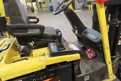 Hyster E40XM2S 3500lb Capacity Electric Fork Truck with Side Shift