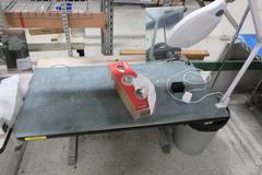 Power Adjustable Work Bench with Light