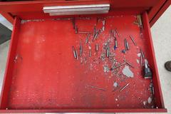 Kennedy Rolling Tool Cabinet -7 Drawers and Contents