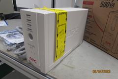 APC 500VA Battery Backup, 300 Watt's with Manuals & CD, New in Box