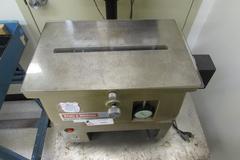 Pratt & Whitney Internal Supermicromter with Steel Table and Digital Readout