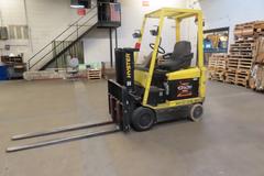 Hyster E40XM2S 3500lb Capacity Electric Fork Truck with Side Shift