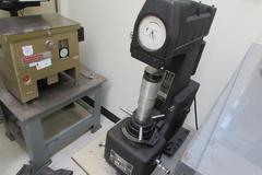 Wilson 3JR Rockwell Hardness Tester with Anvils, Wieghts, and Steel Stand