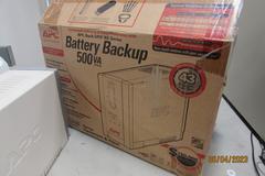 APC 500VA Battery Backup, 300 Watt's with Manuals & CD, New in Box