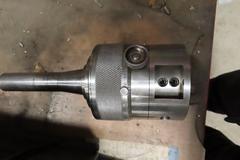 Precision Universal Tool Head Offset Boring Holder with R8 Taper