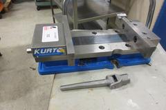 thumbnail interactive-video image 1 of Turner 6x4x1 Machinable Standard Steel Jaws – Set For 6-inch Kurt Vises – 6VS-6.4.1.0 1 of 6