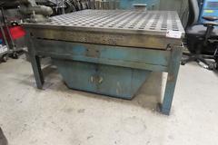 5'x5' Acorn Welding Table with Downdraft Fume Collector & Wilton 4" Bench VIse