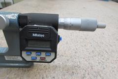 Mitutoyo Digital Standing Micrometer with .00005" Resolution LCD Display with 2" Travel