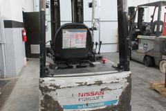 Nissan AG1N1L20V 3300lb Capacity Electric Fork Lift With Fork Positioner and Side Shift