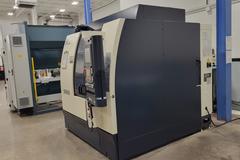 Makino iQ300 CNC Vertical Machining Center, 45,000 RPM Spindle, Linear Drives, Hale Machining, 4th Axis Direct Drive Rotary, Probing - Super Accuracy - Installed 2019