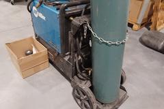 Miller MillerMatic 255 MIG Welder with Built-In Wire Feeder, MIG Gun, Ground Clamp